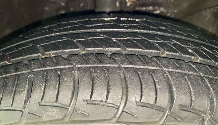 2014 Honda Amaze 1.2L I-VTEC S, Petrol, Manual, 28,593 km, Right Front Tyre Tread