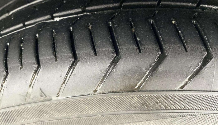 2019 Tata Tiago XZA PLUS PETROL, Petrol, Automatic, 61,743 km, Left Front Tyre Tread