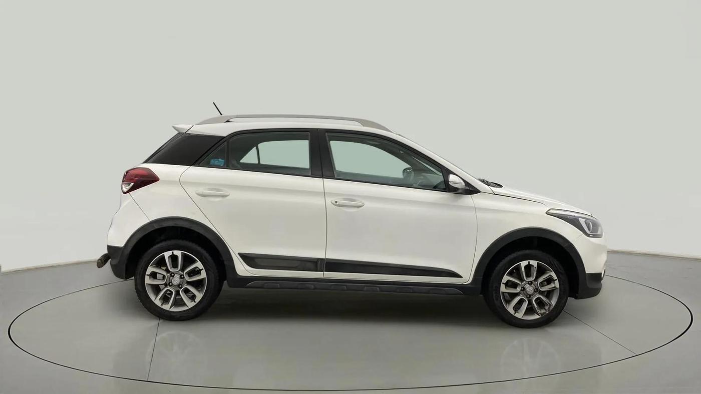2017 Hyundai i20 Active 1.2 S, Petrol, Manual, 92,180 km, Right Side View