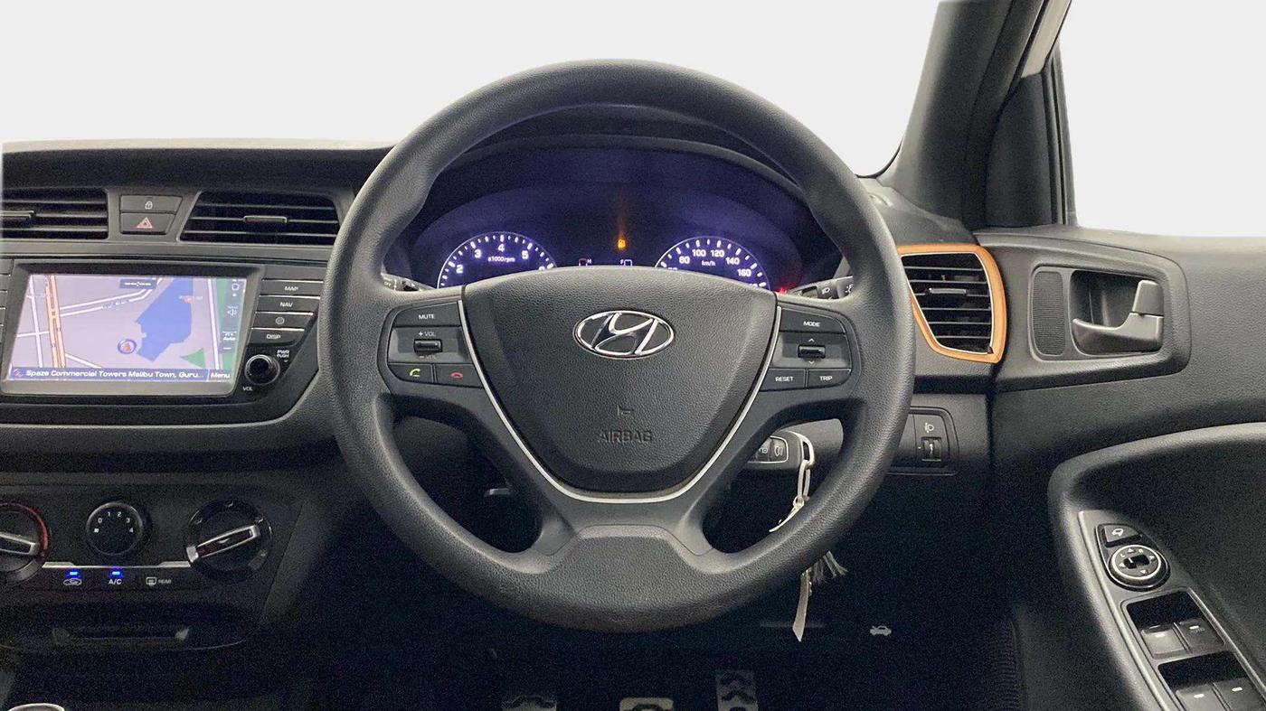 2017 Hyundai i20 Active 1.2 S, Petrol, Manual, 92,180 km, Steering Wheel Close Up