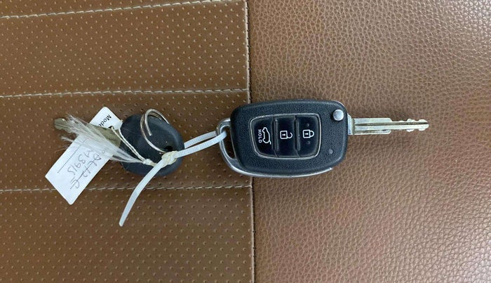2017 Hyundai i20 Active 1.2 S, Petrol, Manual, 92,180 km, Key Close Up