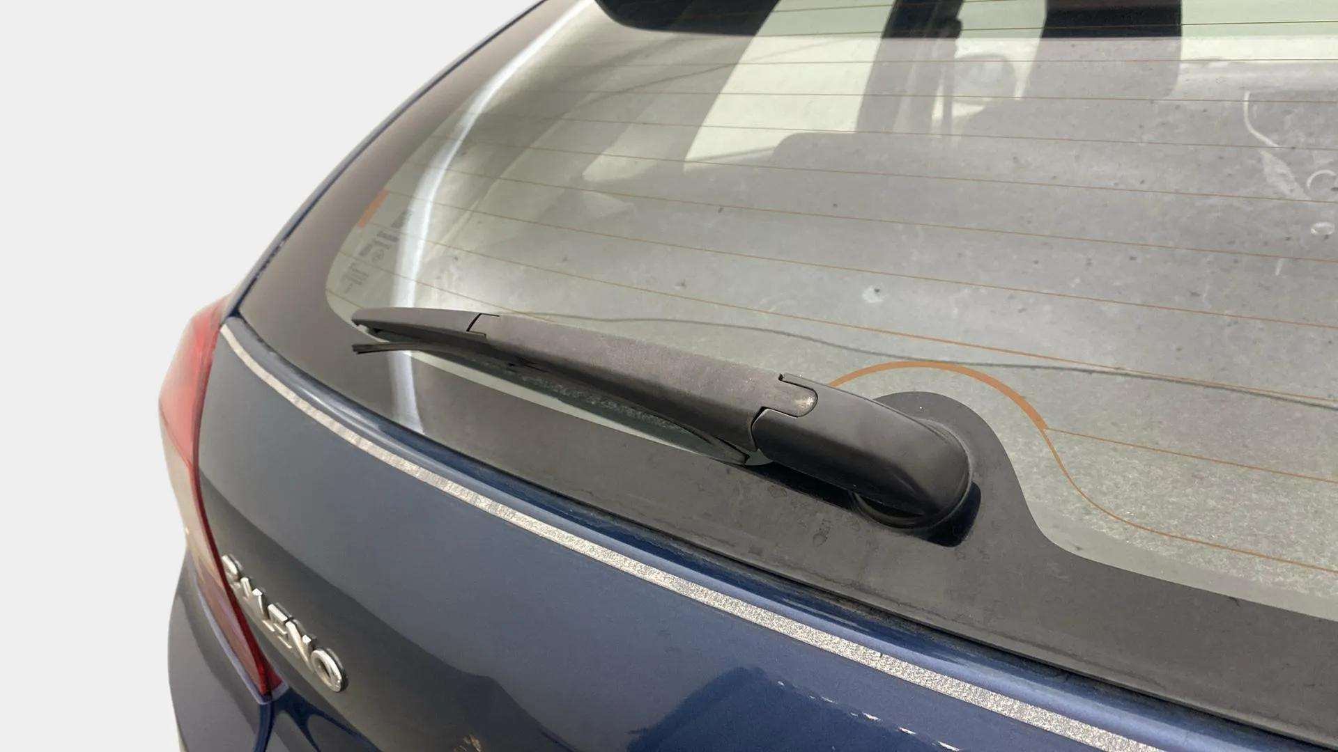 Rear-windshield-wiper-blade-24