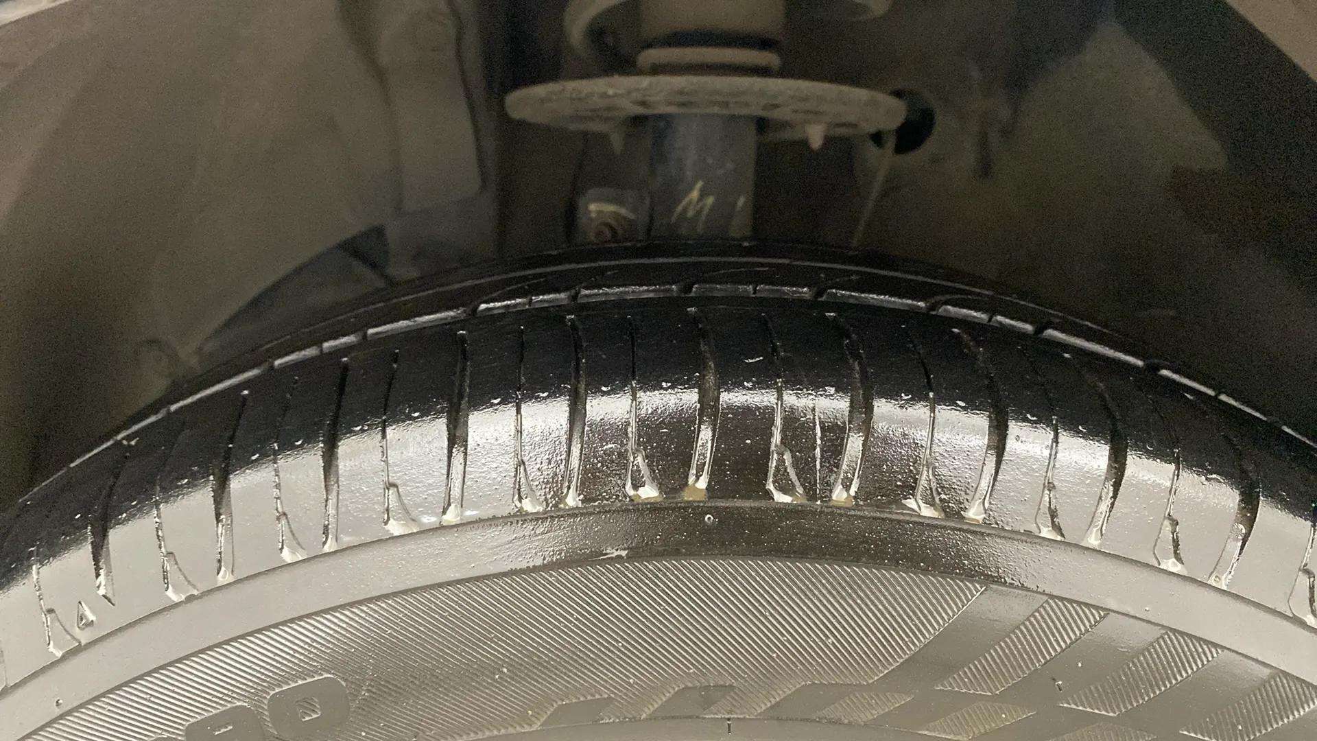 LHS-Front-Tyre-Tread-20