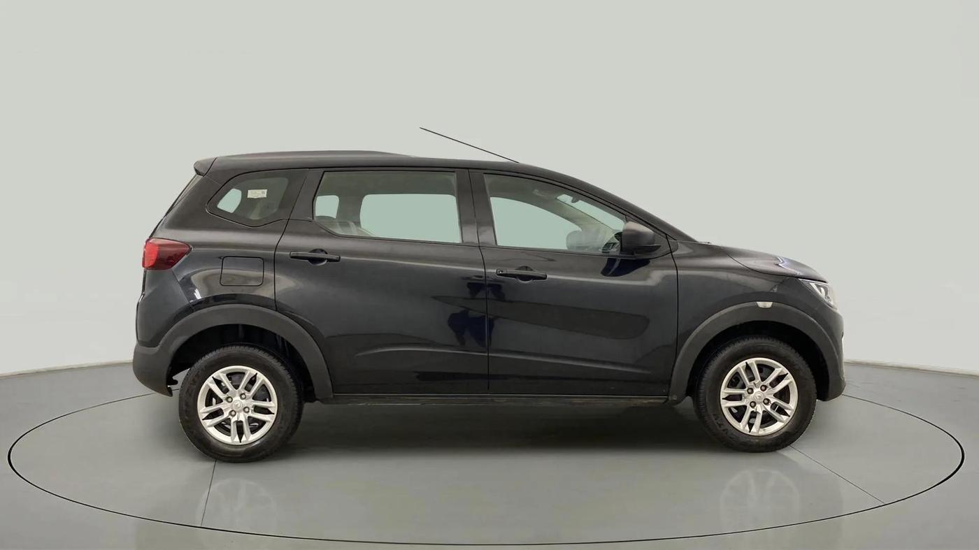 2024 Renault TRIBER RXL MT, Petrol, Manual, 14,567 km, Right Side View