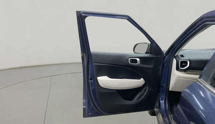 2023 Hyundai VENUE S 1.2, Petrol, Manual, 12,262 km, LHS Front Door