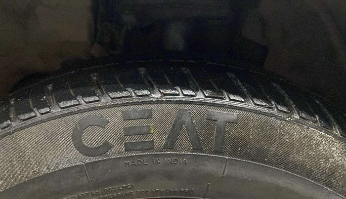 2022 Tata Tiago XT CNG, CNG, Manual, 35,727 km, Left Front Tyre Tread