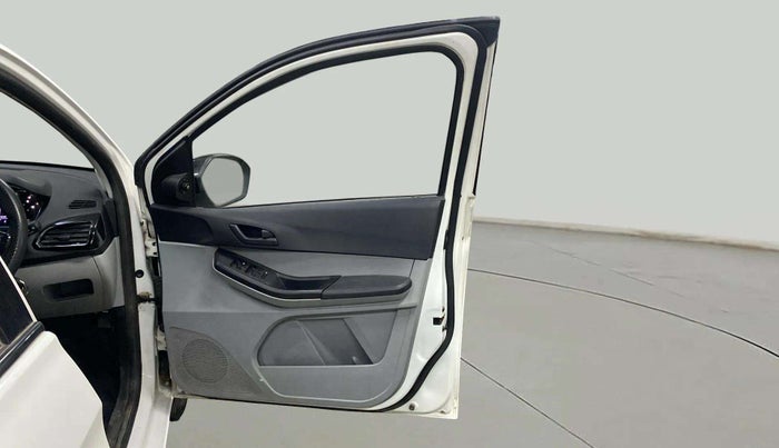 2022 Tata Tiago XT CNG, CNG, Manual, 35,727 km, RHS Front Door