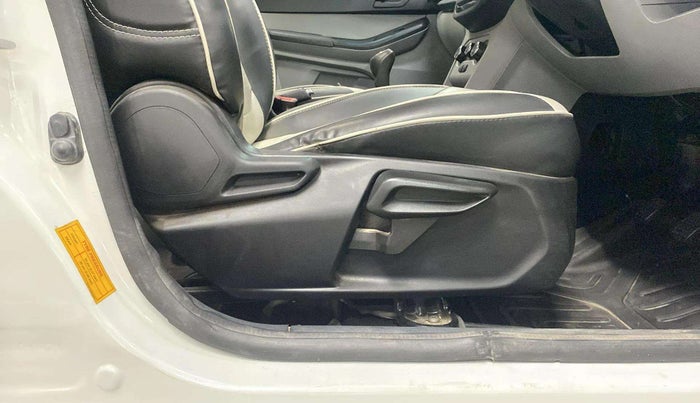 2022 Tata Tiago XT CNG, CNG, Manual, 35,727 km, Driver Side Adjustment Panel