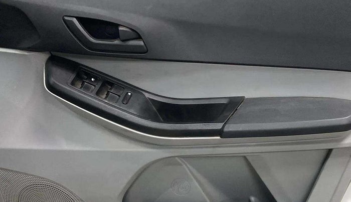 2022 Tata Tiago XT CNG, CNG, Manual, 35,727 km, Driver Side Door Panels Control