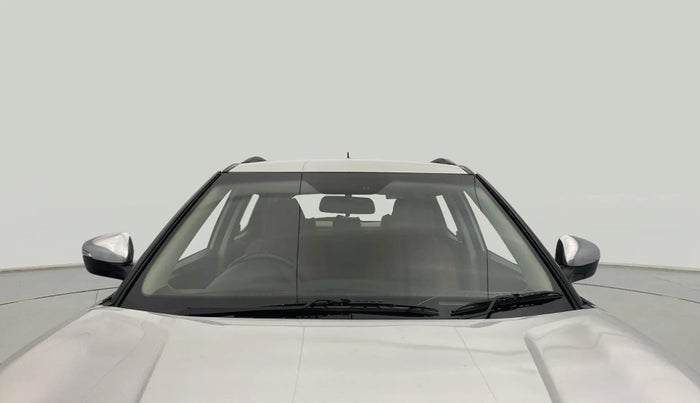 2019 Mahindra XUV300 W8 1.2 PETROL, Petrol, Manual, 81,109 km, Front Windshield