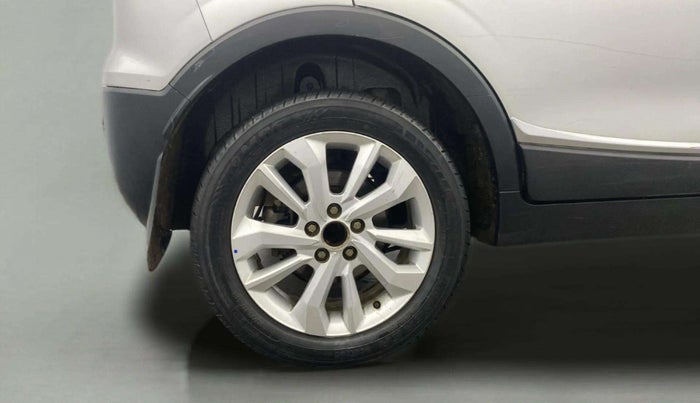 2019 Mahindra XUV300 W8 1.2 PETROL, Petrol, Manual, 81,109 km, Right Rear Wheel