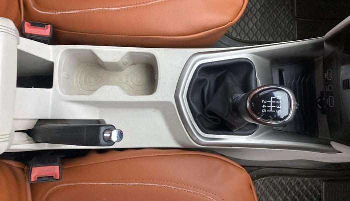 2019 Mahindra XUV300 W8 1.2 PETROL, Petrol, Manual, 81,109 km, Gear Lever