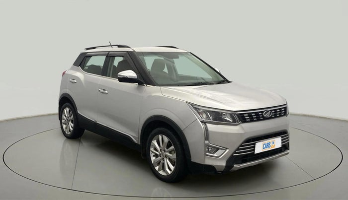 2019 Mahindra XUV300 W8 1.2 PETROL, Petrol, Manual, 81,109 km, Right Front Diagonal