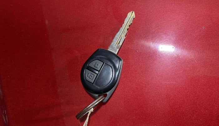 2013 Maruti Wagon R 1.0 VXI, Petrol, Manual, 24,045 km, Key Close Up