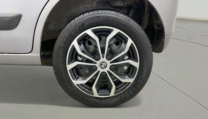2016 Maruti Wagon R 1.0 VXI AMT, Petrol, Automatic, 93,545 km, Left Rear Wheel