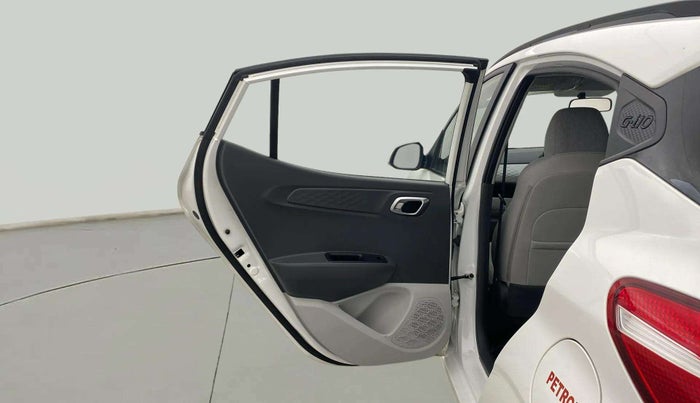 2021 Hyundai GRAND I10 NIOS SPORTZ AMT 1.2 KAPPA VTVT, Petrol, Automatic, 13,215 km, LHS Rear Door