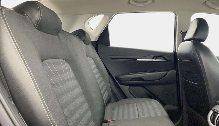 2023 KIA SONET HTK PLUS 1.2, Petrol, Manual, 18,108 km, Right Side Rear Door Cabin