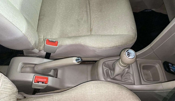 2015 Maruti Swift Dzire VXI, Petrol, Manual, 76,777 km, Gear Lever