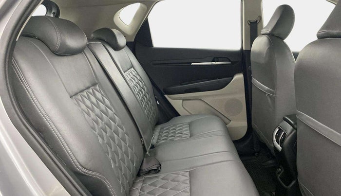 2020 KIA SONET HTX 1.0 IMT, Petrol, Manual, 32,489 km, Right Side Rear Door Cabin