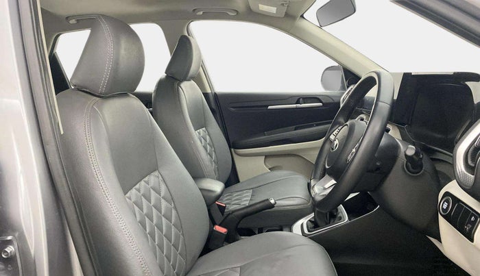 2020 KIA SONET HTX 1.0 IMT, Petrol, Manual, 32,489 km, Right Side Front Door Cabin