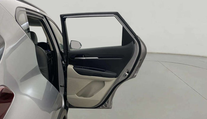 2020 KIA SONET HTX 1.0 IMT, Petrol, Manual, 32,489 km, RHS Rear Door