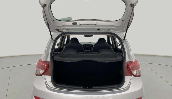 2016 Hyundai Grand i10 MAGNA AT 1.2 KAPPA VTVT, Petrol, Automatic, 32,827 km, Boot Open Zoomed View