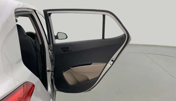 2016 Hyundai Grand i10 MAGNA AT 1.2 KAPPA VTVT, Petrol, Automatic, 32,827 km, RHS Rear Door