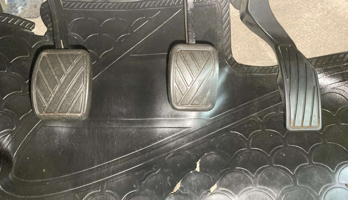 2014 Maruti Swift Dzire VDI, Diesel, Manual, 40,468 km, Pedals