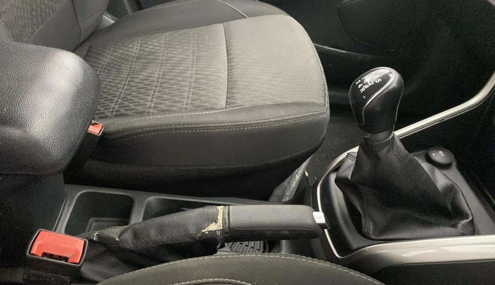 2018 Ford Ecosport TITANIUM 1.5L DIESEL, Diesel, Manual, 1,02,297 km, Gear Lever