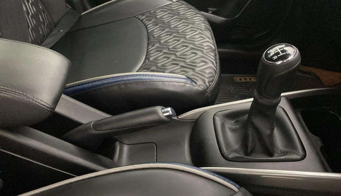 2023 Maruti Baleno ALPHA PETROL 1.2, Petrol, Manual, 27,867 km, Gear Lever
