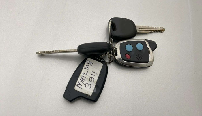 2015 Maruti Celerio VXI, Petrol, Manual, 67,893 km, Key Close Up