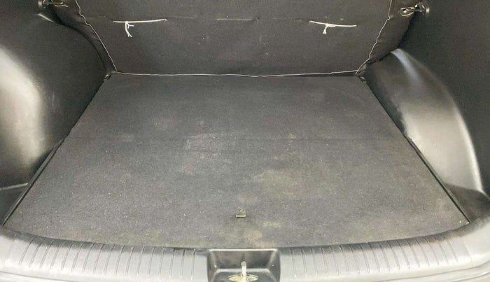 2019 Hyundai Creta EX 1.6 PETROL, Petrol, Manual, 67,832 km, Boot Inside