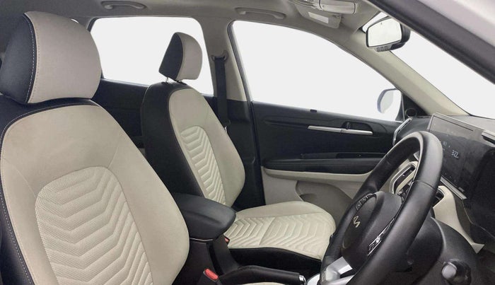 2021 KIA SONET HTX PLUS 1.0 IMT, Petrol, Manual, 37,728 km, Right Side Front Door Cabin