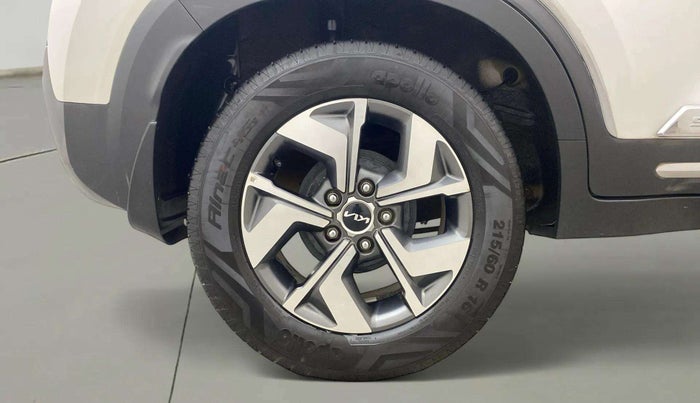 2021 KIA SONET HTX PLUS 1.0 IMT, Petrol, Manual, 37,728 km, Right Rear Wheel