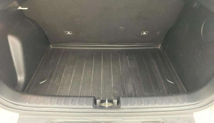2021 KIA SONET HTX PLUS 1.0 IMT, Petrol, Manual, 37,728 km, Boot Inside