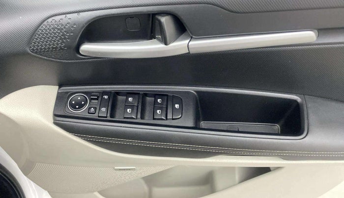 2021 KIA SONET HTX PLUS 1.0 IMT, Petrol, Manual, 37,728 km, Driver Side Door Panels Control