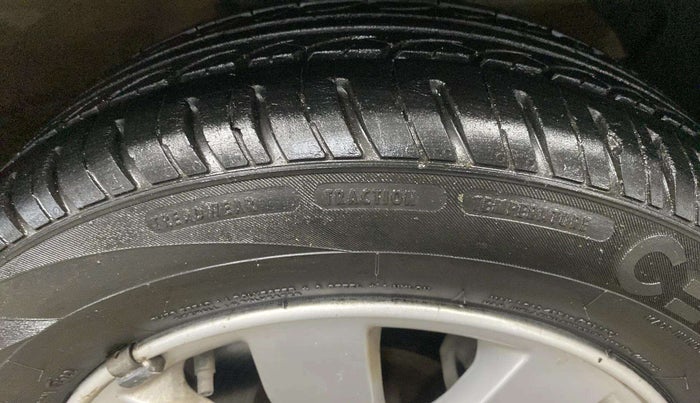 2014 Hyundai Xcent S (O) 1.2, Petrol, Manual, 48,208 km, Right Front Tyre Tread