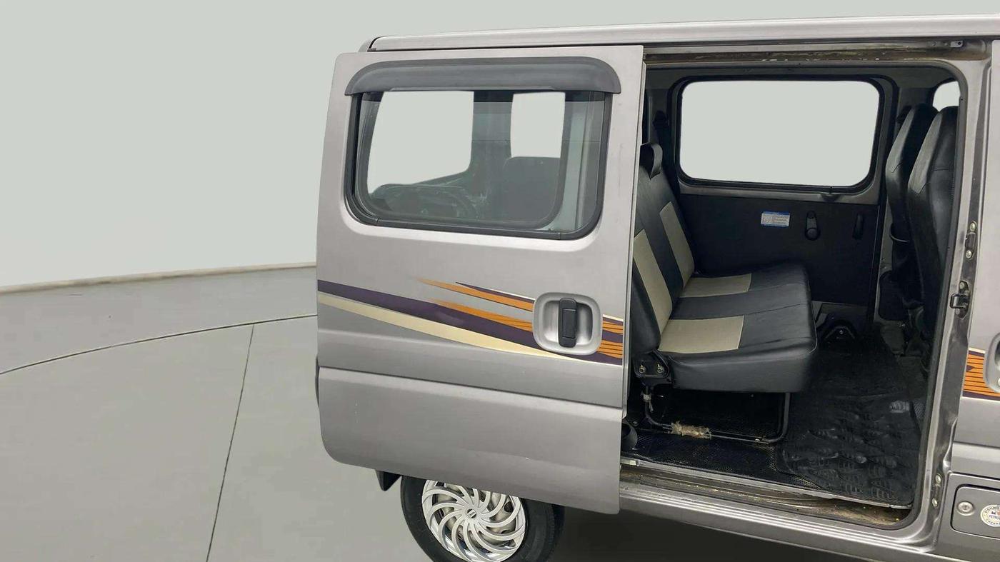 2022 Maruti Eeco 5 STR AC CNG (O), CNG, Manual, 34,380 km, RHS Rear Door