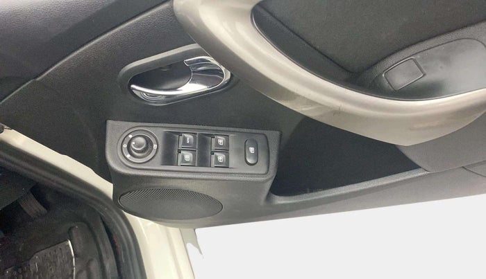 2021 Renault Duster RXZ 1.5 PETROL MT, Petrol, Manual, 37,941 km, Driver Side Door Panels Control