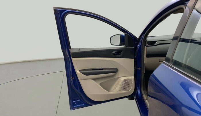 2020 Renault TRIBER RXT, CNG, Manual, 52,729 km, LHS Front Door