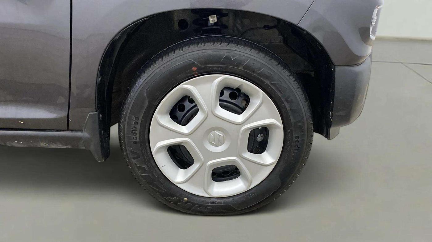 2020 Maruti S PRESSO VXI PLUS AMT, Petrol, Automatic, 6,599 km, Right Front Wheel