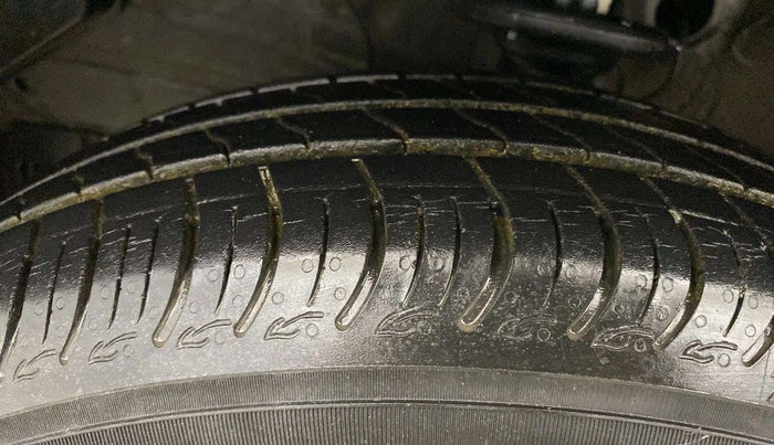 2020 Maruti S PRESSO VXI PLUS AMT, Petrol, Automatic, 6,599 km, Left Front Tyre Tread