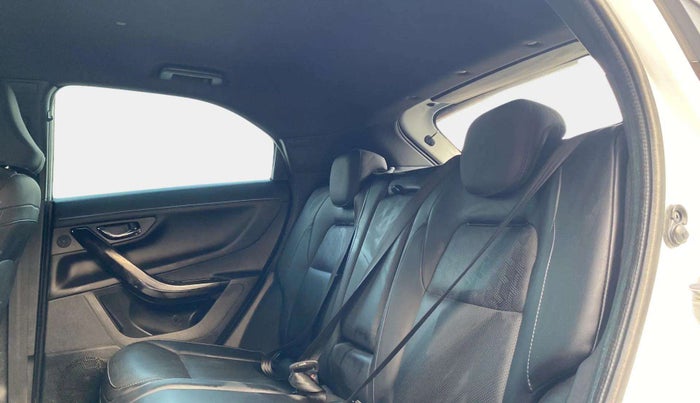 2023 Tata NEXON FEARLESS PLUS 1.2 REVOTRON 6 MT, Petrol, Manual, 13,867 km, Right Side Rear Door Cabin