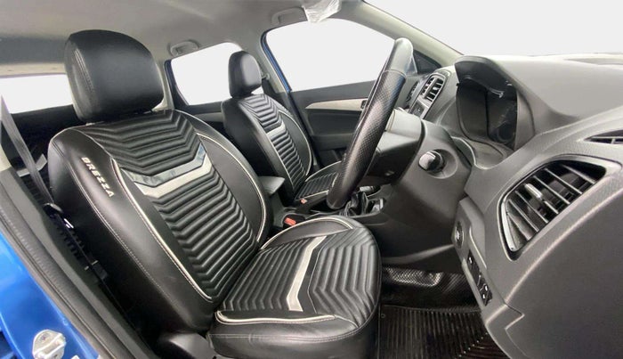 2016 Maruti Vitara Brezza ZDI PLUS DUAL TONE, Diesel, Manual, 93,327 km, Right Side Front Door Cabin
