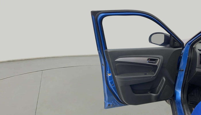 2016 Maruti Vitara Brezza ZDI PLUS DUAL TONE, Diesel, Manual, 93,327 km, LHS Front Door