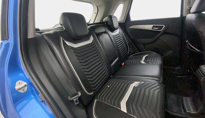 2016 Maruti Vitara Brezza ZDI PLUS DUAL TONE, Diesel, Manual, 93,327 km, Right Side Rear Door Cabin