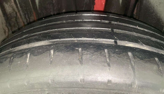 2022 Toyota Glanza G, Petrol, Manual, 65,296 km, Left Rear Tyre Tread