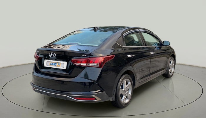 2022 Hyundai Verna SX 1.5 VTVT, Petrol, Manual, 25,494 km, Right Back Diagonal