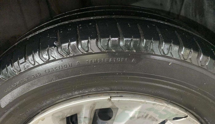 2021 Maruti Ertiga VXI CNG, CNG, Manual, 68,335 km, Right Rear Tyre Tread