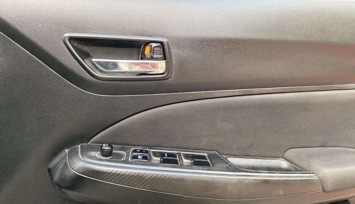 2020 Maruti Swift VXI, Petrol, Manual, 69,526 km, Driver Side Door Panels Control